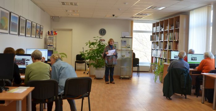 Senjorų dienos su technologijų vitaminais Trakų viešojoje bibliotekoje