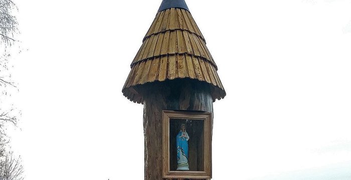 Žukiškes papuošė nauja koplytėlė
